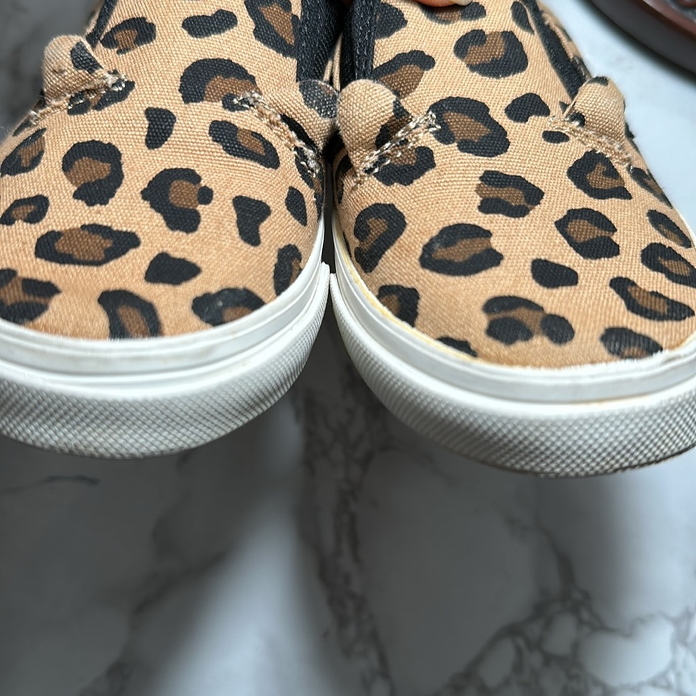 Toddler shoes sz 8 - Picture 4 of 6